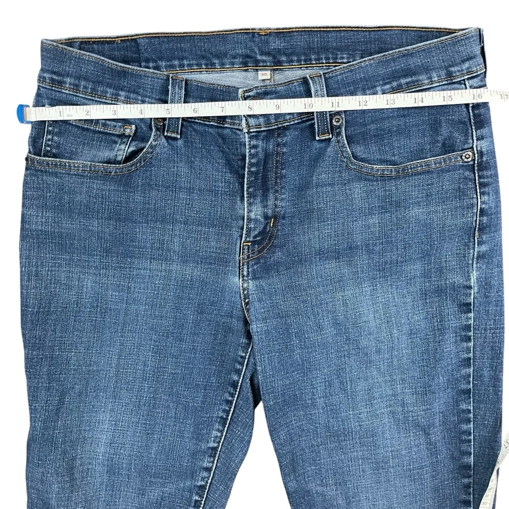 Levi’s Women’s Cropped Cuffed Capri Jeans Medium Wash Size 30 Casual Denim